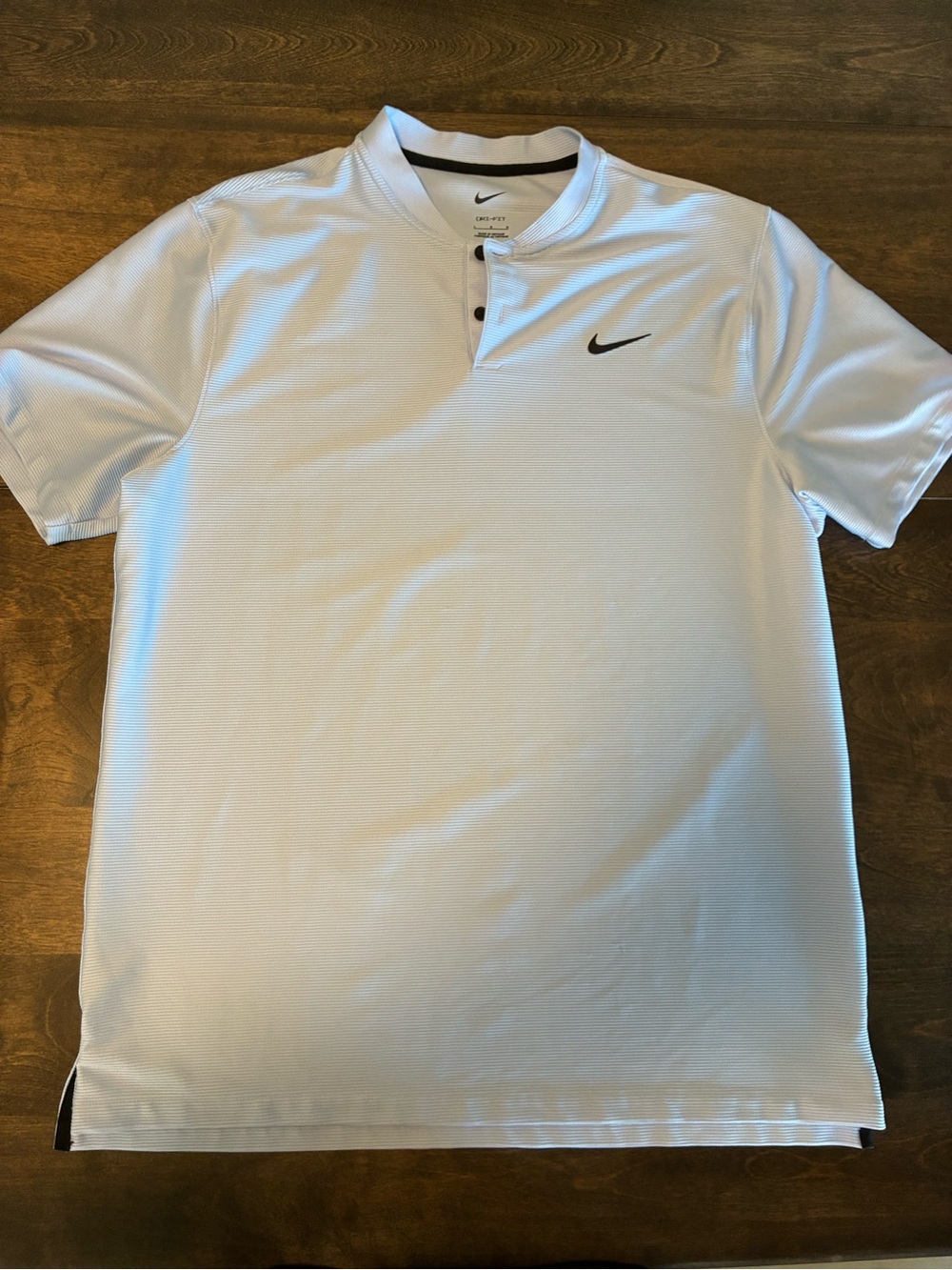 NIKE Men's Dri-FIT Light Blue Velocity Blade
Golf Polo Sz Large *SEE PHOTOS*